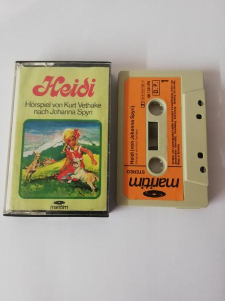 Heidi Grau mit Orangen Aufkleber 48138 UW Maritim