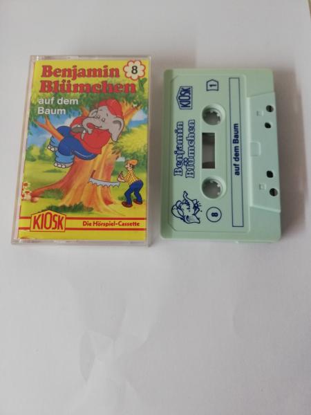 Benjamin Blümchen Folge 8 auf dem Baum Weiß mit Blauen Druck Rot-Gelbes Kiosk Cover Der Grüne Punkt