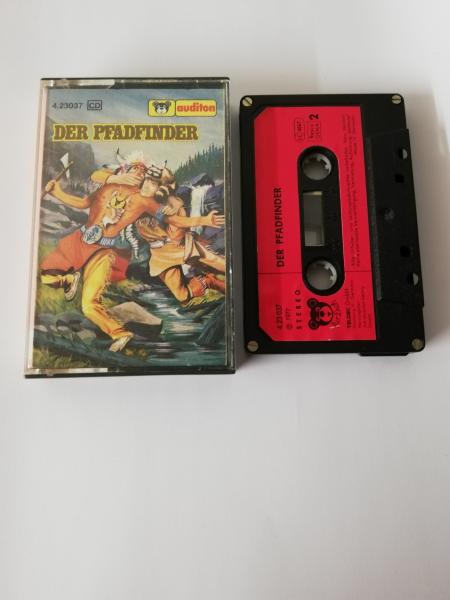 Der Pfadfinder 4-fach Silber geschraubt Schwarz mit Roten Aufkleber 4.23037 CD Auditon