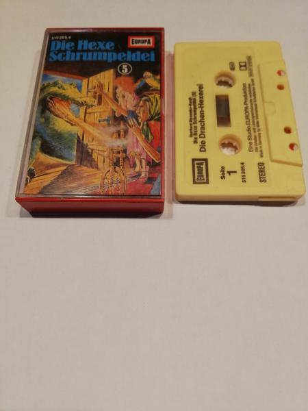 Die Hexe Schrumpeldei Folge 5 Die Drachen-Hexerei Gelb 515205.4 Europa