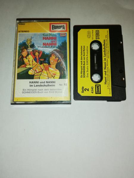 Hanni und Nanni Folge 12 im Landschulheim Schwarz mit Hellgelben Aufkleber 4340 Europa