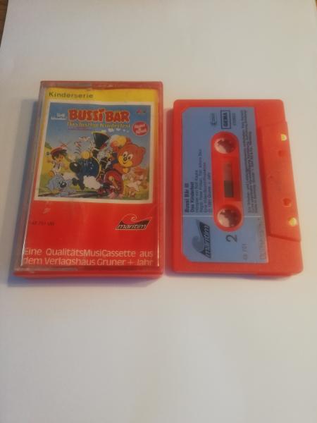 Bussi Bär Folge 3 Das lustige Kinderfest Rot mit Blauen Aufkleber 48791 UW Maritim