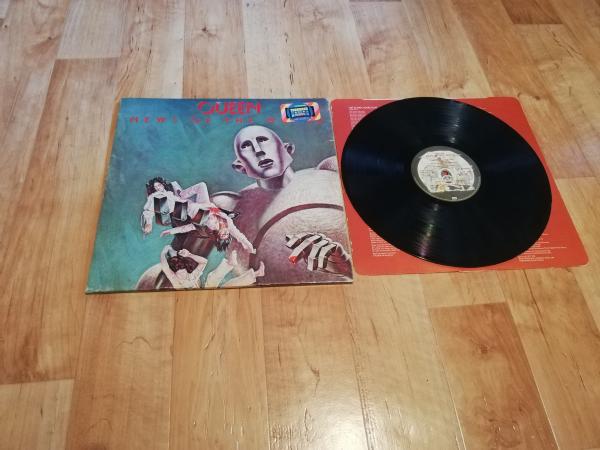Queen News of the world 1977 EMI 3C 064-60033 Italienische Pressung VG+/VG