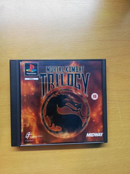 Mortal Kombat Trilogy Playstation 1 SLES 00528 USK nicht unter 18 Jahren