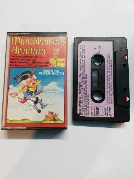 Münchhausens Abenteuer Schwarz mit Lila Aufkleber AE 32.965 Peggy