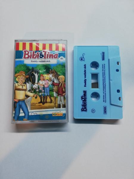 Bibi und Tina Folge 83 Freddy verliebt sich Weiß mit Blauen Druck 4.27183 Kiddinx