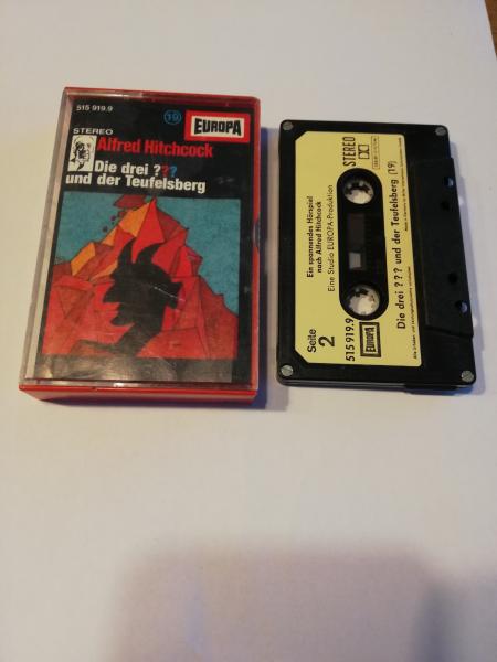 Die Drei Fragezeichen Folge 19 und der Teufelsberg 4-fach Silber geschraubt Schwarz mit Gelben Aufkleber 515919.9 Europa(Titel unten)