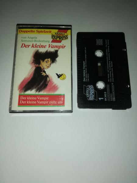 Der kleine Vampir Doppelte Spielzeit Der kleine Vampir/zieht um Schwarz mit Weißen Druck 643429 Club Edition Ariola Express