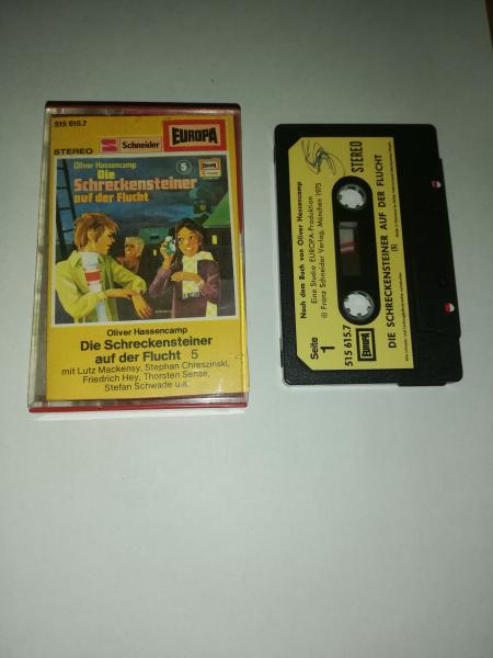 Die Schreckensteiner auf der Flucht Folge 5 Schwarz mit Beigen Aufkleber 515615.7 Europa (MC auf Seite 1 beschrieben)