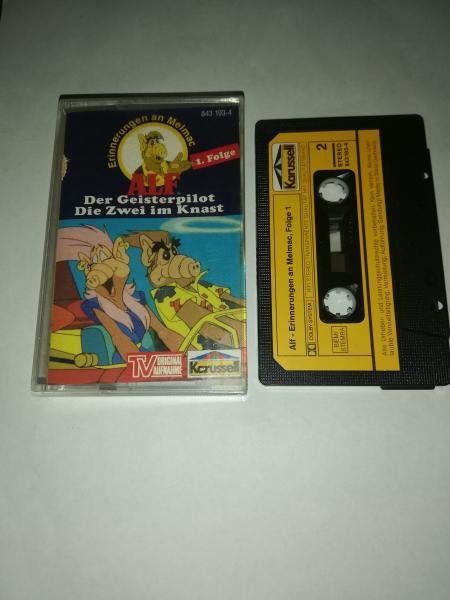Alf Erinnerungen an Melmac Folge 1Der Geisterpilot/Die Zwei im Knast Schwarz mit Gelben Aufkleber 843 193-4(Innencover minimal beschrieben und leichter Einriss)