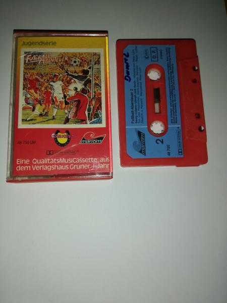 Fußball-Abenteuer 2 Georg "Libero" kämpft sich durch Rot mit Blauen Aufkleber 48750 UW Maritim(Seite 2 der MC und Innencover beschrieben)