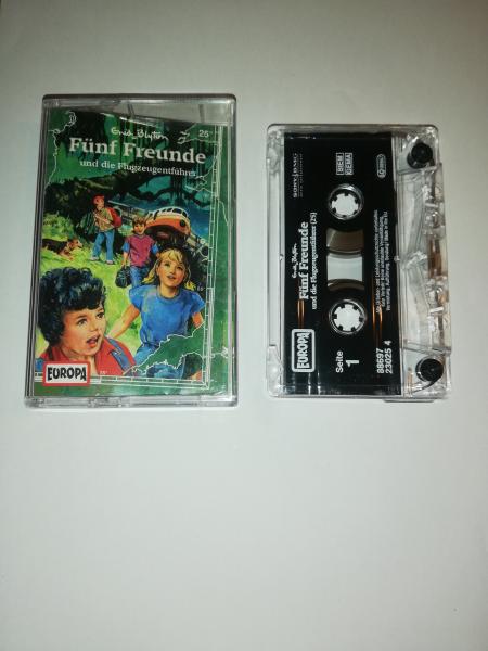 Fünf Freunde Folge 25 und die Flugzeugentführer Transparent 88697230254 Europa