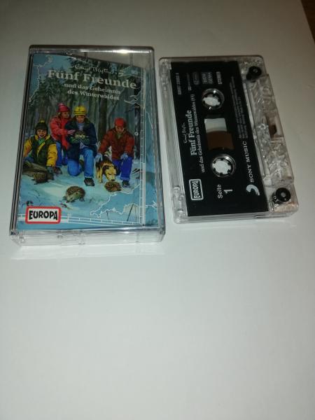 Fünf Freunde Folge 93 und das Geheimnis des Winterwaldes Transparent 88697230934 Europa