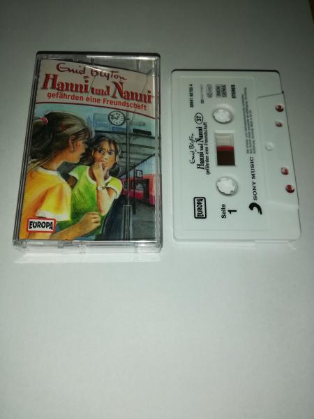 Hanni und Nanni Folge 37 gefährden eine Freundschaft Weiß mit Schwarzen Druck 8869788755 4 Europa