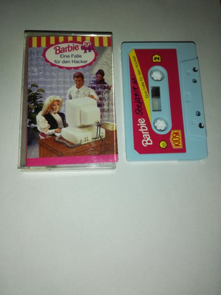 Barbie Folge 20 Eine Falle für den Hacker Weiß mit Pinken Aufkleber 4.27220 Kiosk(Seite 2 der MC beschrieben)