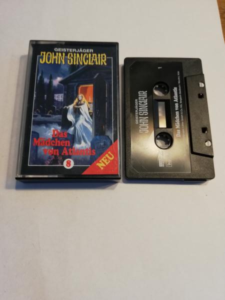Geisterjäger John Sinclair Black Edition Folge 8 Das Mädchen von Atlantis Schwarz mit Weißen Druck MC1131 SPV                                                                                               2000 MC 1101 SPV