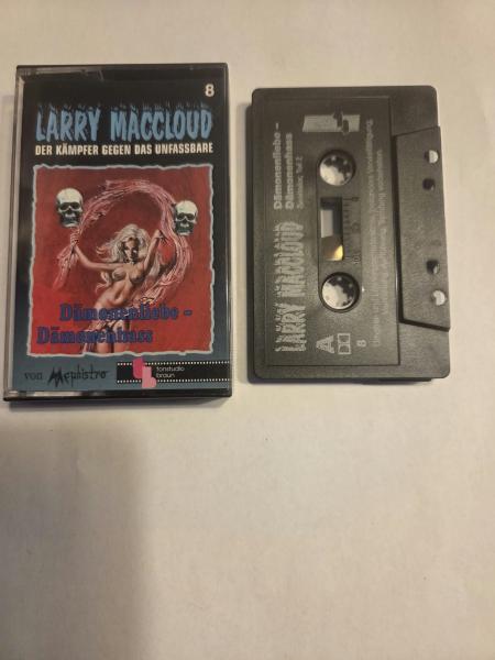 Larry Maccloud Folge 8 Dämonenliebe-Dämonenhass Schwarz mit Weißen Druck Aufkleber Tonstudio Braun
