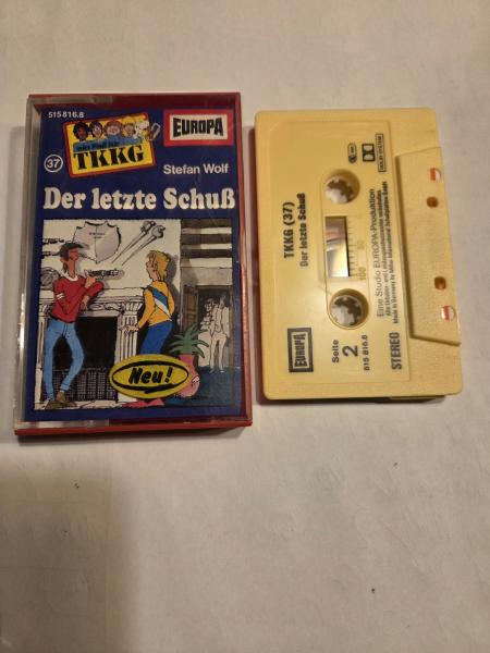 TKKG Folge 37 Der letzte Schuß Gelb 515816.8 Europa(Kleines Fenster, Innencover minimal beschrieben)