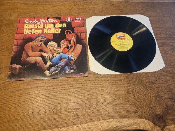 Enid Blyton Folge 6 – Rätsel Um Den Tiefen Keller 1980 Europa Deutsche Pressung VG/VG+(Frontcover minimal beschrieben)