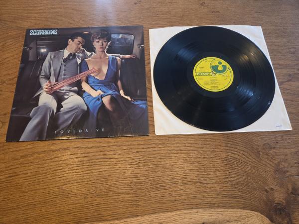 Scorpions Lovedrive 1979 Harvest 38777 9 Club Edition Deutsche Pressung VG+/VG+