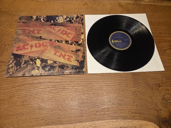 AC/DC T.N.T 1975 Albert Productions – APLPA-016 Australische Pressung VG+/VG+
