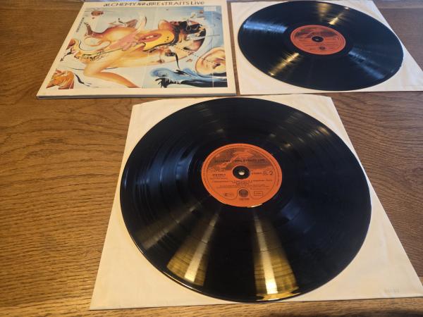 Dire Straits Live Alchemy 1984 Vertigo 818243-1Q Deutsche Pressung VG+/VG+(Cover-Rückseite minimal beschrieben)