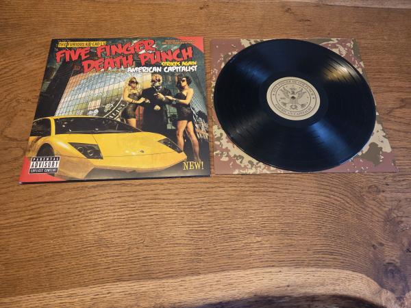 Five Finger Death Punch – American Capitalist 2016 	Spinefarm Records – SPINE549716 Swamp Green Vinyl Europäische Pressung NM/VG+