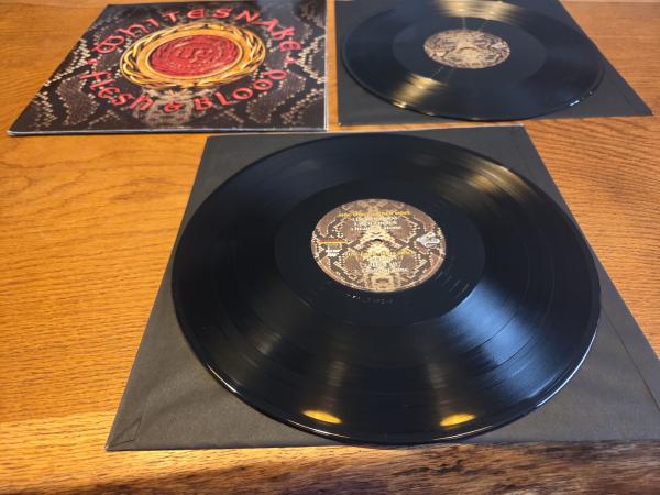 Whitesnake – Flesh & Blood 2019 Frontiers Music SRL – FR LP 950 Doppel LP Italienische Pressung NM/NM