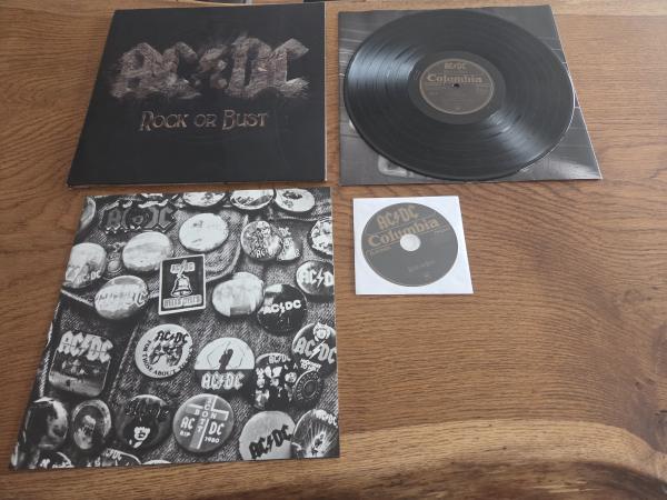 AC/DC Rock or Bust 2014 Columbia 8875034841 incl CD und Booklet Europäische Pressung VG+/VG+