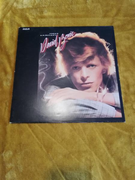 David Bowie Young Americans 1975 RCA APL1-0998(26.21488) VG+/VG+