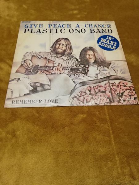 John Lennon Plastic Ono Band Give peace a chance Apple Records EMI 1981 1C 052-90 372 YZ Deutsche Pressung VG/VG