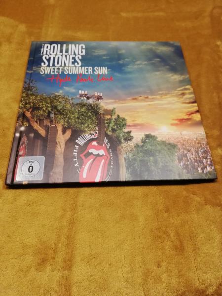 The Rolling Stones Sweet Summer Sun Hyde Park Live 2013 Deluxe Box Buch/ DVD/Blue Ray/CD 5034504101470 Zustand NM