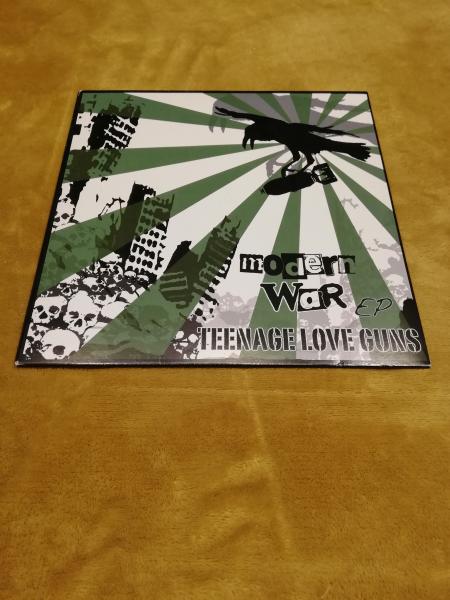 Teenage Love Guns Modern War EP 2011 Jailbird Records JBR 001 Deutsche Pressung Grünes Vinyl NM/VG+