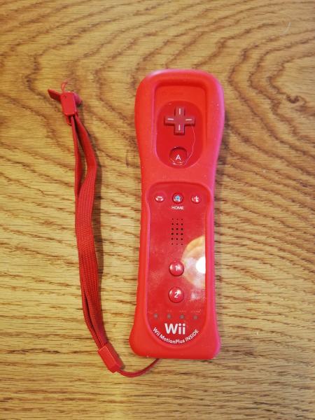 Nintendo Wii Remote Controller Rot