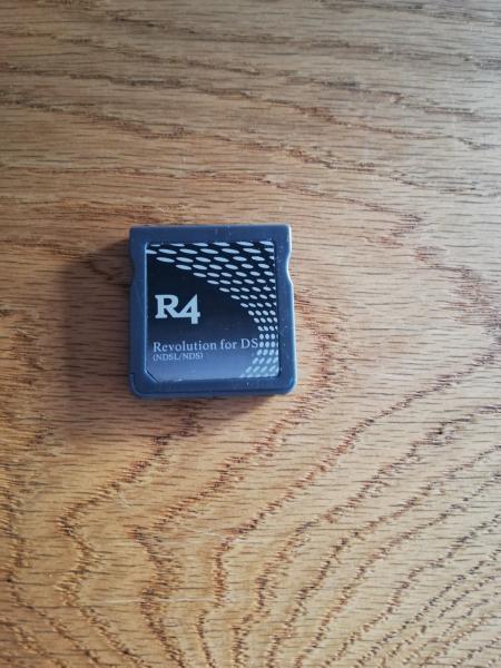 R4 Karte Revolution for DS (NDSL/NDS) Loses Modul