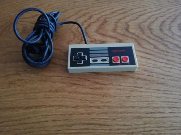Nintendo NES Original Controller Model NES-004E
