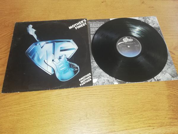 Mother`s Finest Another mother further 1978 Epic EPC 82037 Holländische Pressung VG+/VG-
