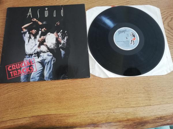 Aswad Crucial Tracks 1989 Island Records 209972 Deutsche Pressung VG-/VG