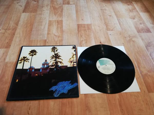 Eagles Hotel California 1976 Asylum Records 7E-1084 incl. Poster US Pressung VG/VG+