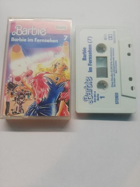 Barbie Folge 7 Barbie im Fernsehen Weiß mit Blauen Druck 515267.4 Europa Innencover beschrieben