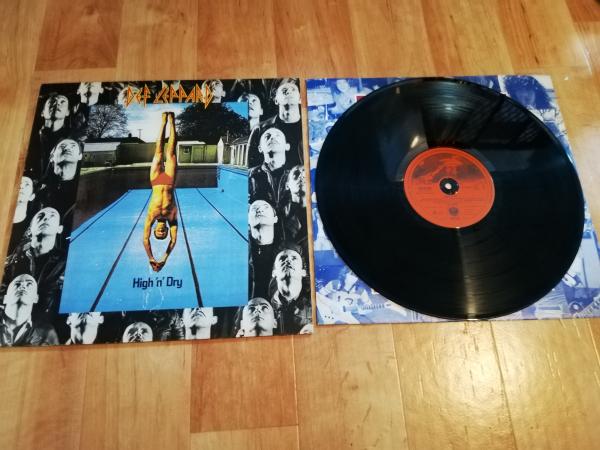 Def Leppard-High`n` Dry 1981 Vertigo 6359045 Deutsche Pressung VG+/VG+