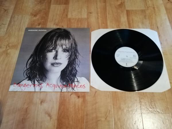 Marianne Faithfull – Dangerous Acquaintances 1981 Island Records – 204 015 - 320 Deutsche Pressung VG+/VG+