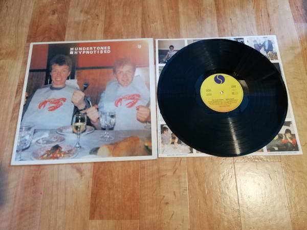 The Undertones Hypnotised 1980 Sire 202 203-320 Deutsche Pressung VG/VG+