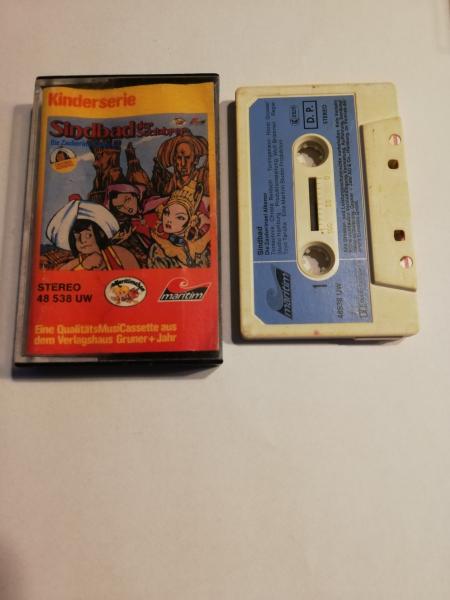 Sindbad Die Zauberinsel Alkenor Grau mit Blauen Aufkleber 48538 UW Maritim(Innencover mit Wasserfleck)