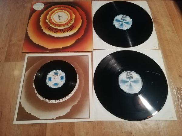 Stevie Wonder Songs of the Key of Life 1976 Motown Record 1C 19097900/01 Doppel LP incl 7`Bonus Single Deutsche Pressung VG+/VG+