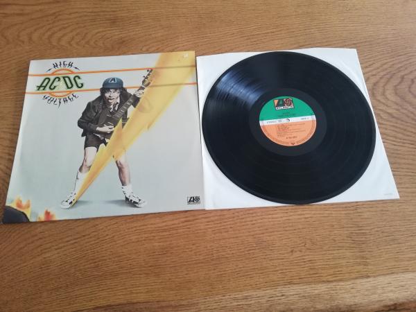 AC/DC High Voltage Atlantic 1976 ATL 50257 Deutsche Pressung NM/VG+