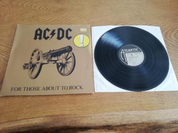 AC/DC For those about to Rock We salute you Atlantic 1981 ATL K 50 851)Deutsche Pressung NM/VG+
